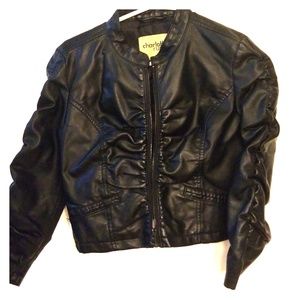 Cropped leather jacket